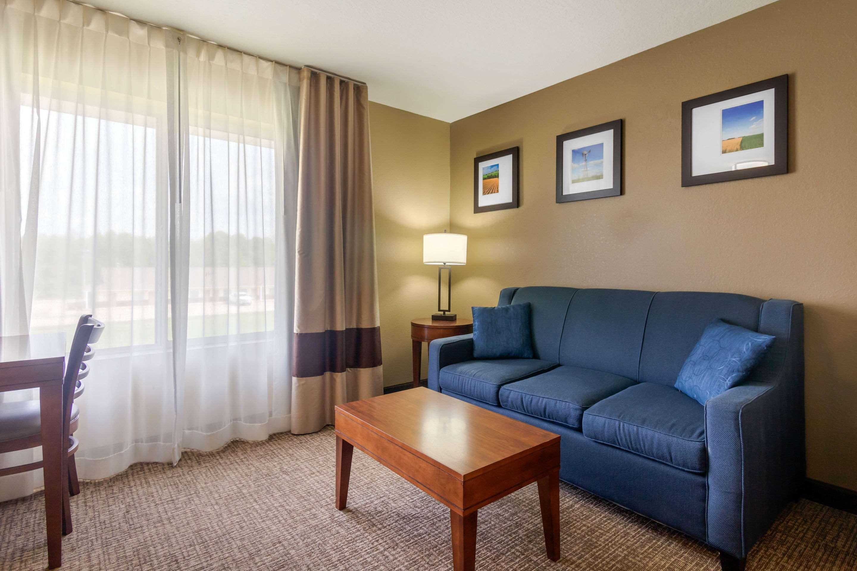Comfort Inn & Suites Pittsburg Exterior foto