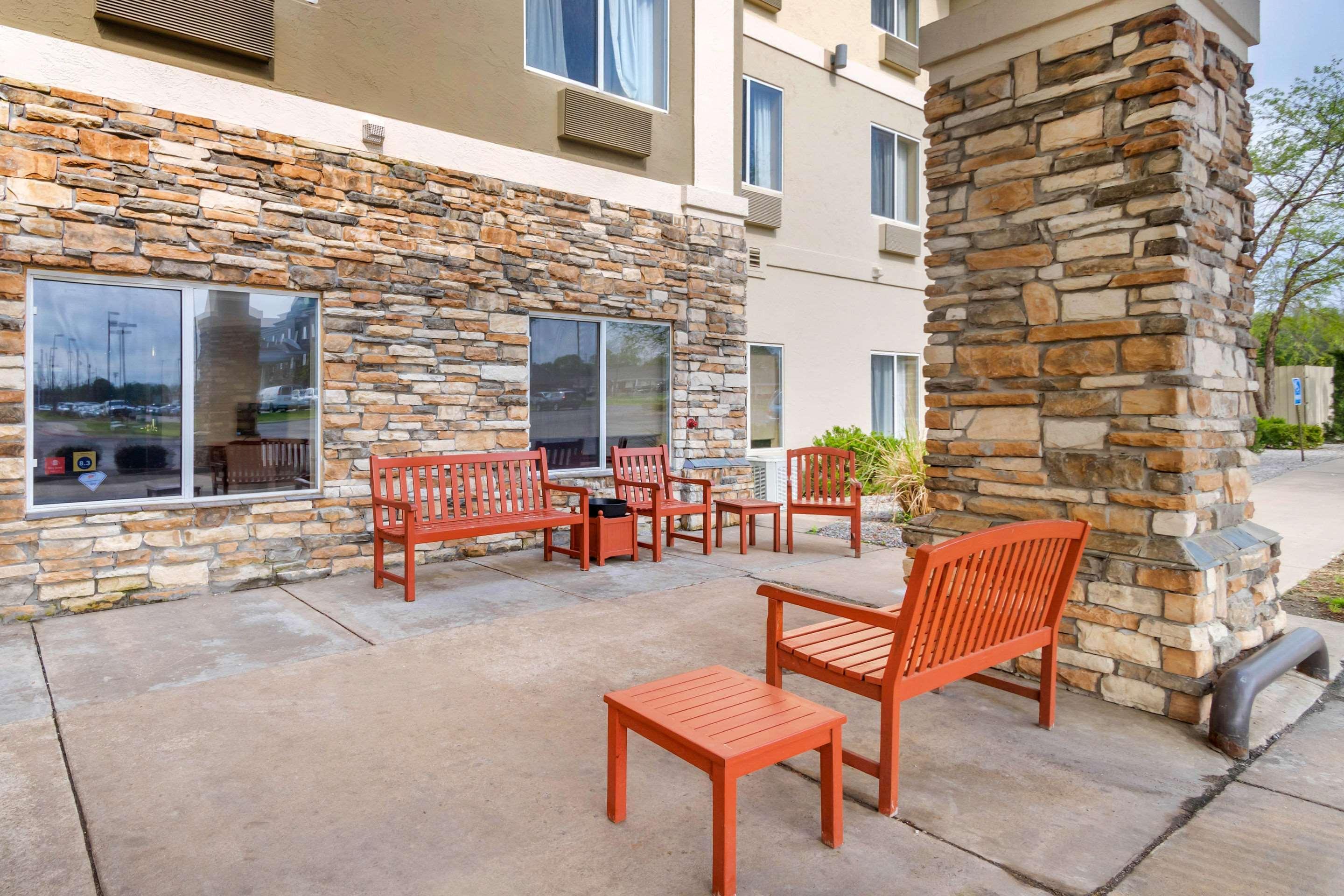 Comfort Inn & Suites Pittsburg Exterior foto
