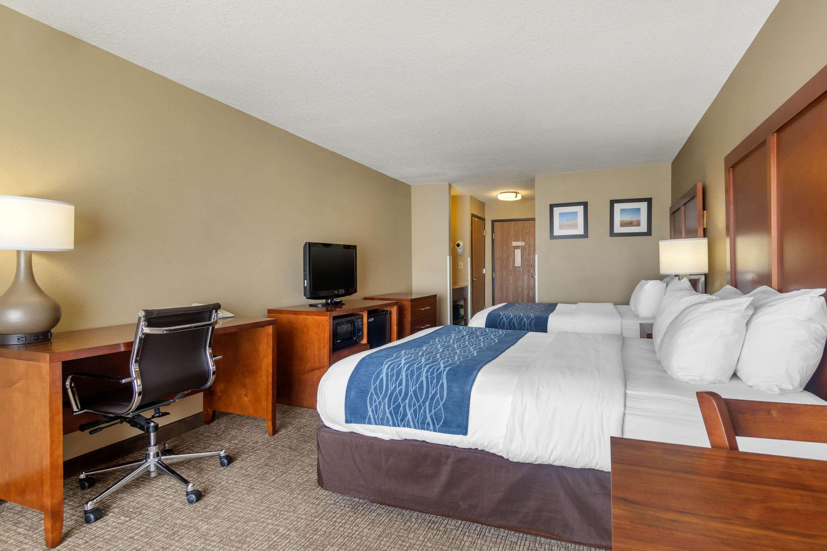 Comfort Inn & Suites Pittsburg Exterior foto