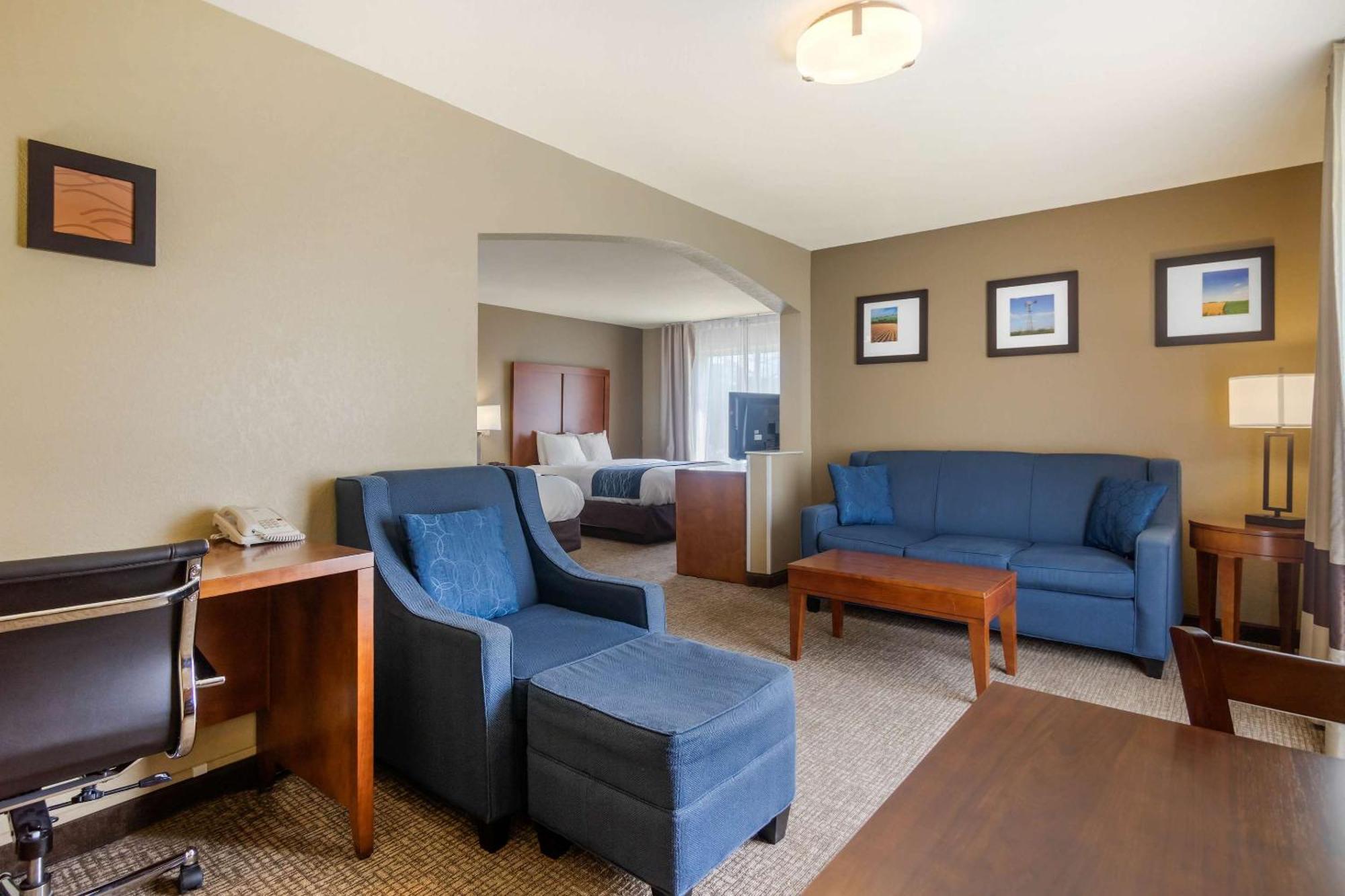 Comfort Inn & Suites Pittsburg Exterior foto
