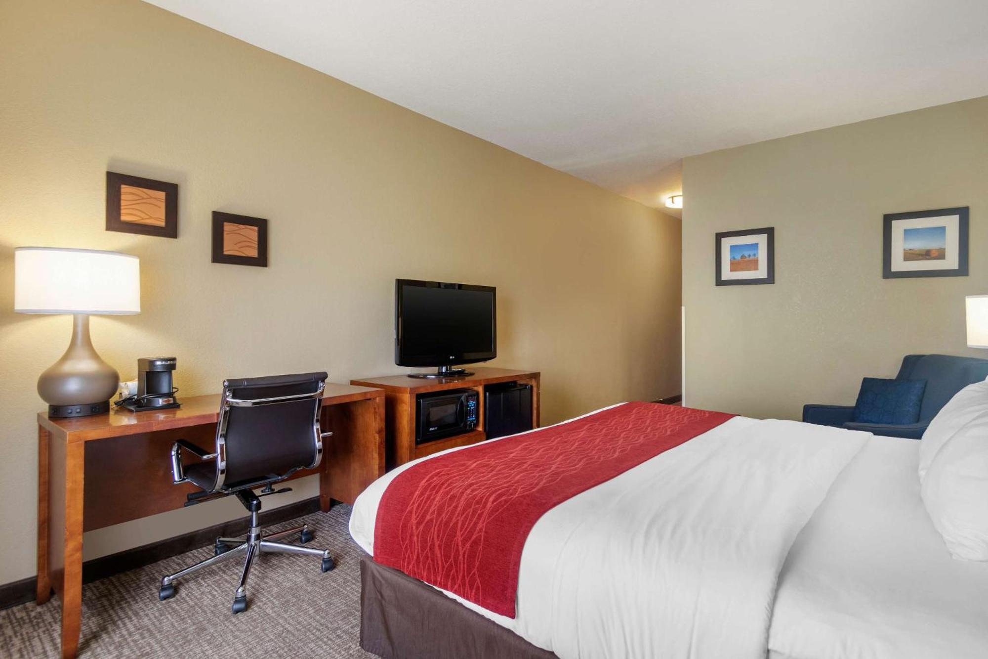 Comfort Inn & Suites Pittsburg Exterior foto